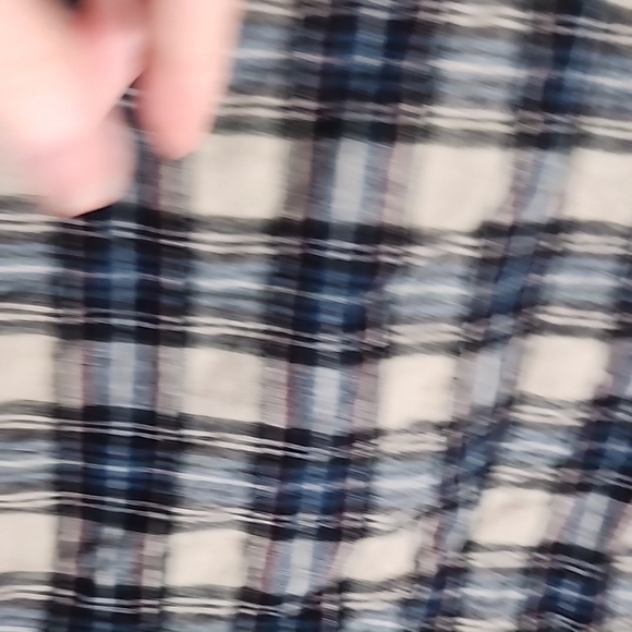 Pendleton Shirt Mens Plaid Size L but runs small Fits M Cut Off Sleeve - Picture 6 of 16